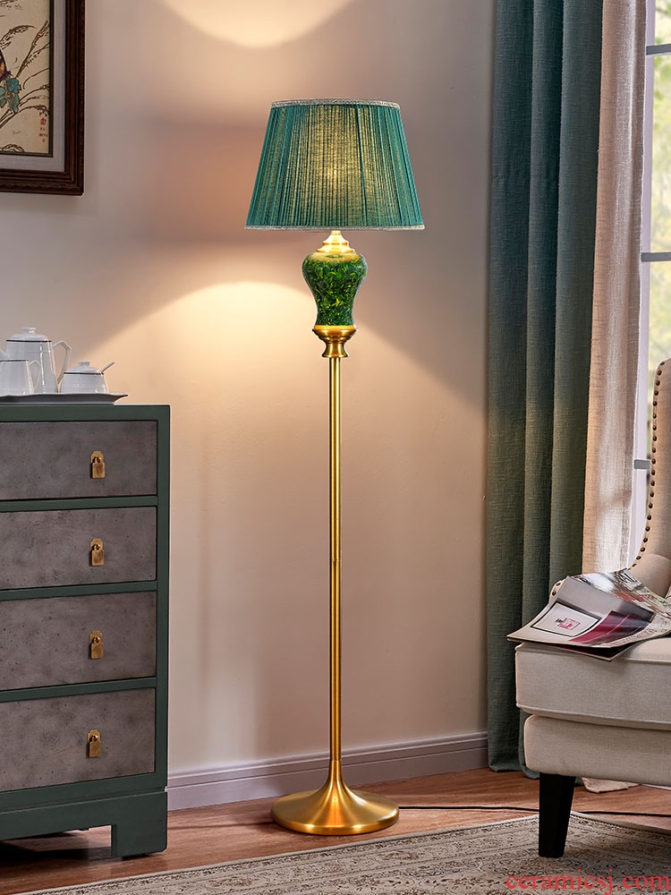 Jingdezhen ceramic green light floor lamp of Chinese style key-2 luxury atmosphere sitting room warm American desk lamp of bedroom the head of a bed lamp