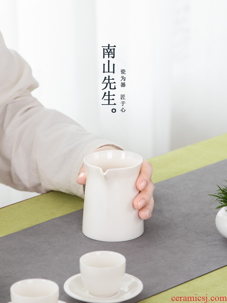 Mr Nan shan the original white creative fair keller white porcelain kung fu tea tea tea sea points ware ceramic cup) suit