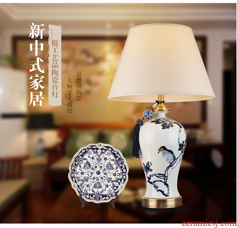 New Chinese blue and white porcelain ceramic desk lamp luxury villa living room atmosphere all copper chandelier lamp of bedroom the head of a bed