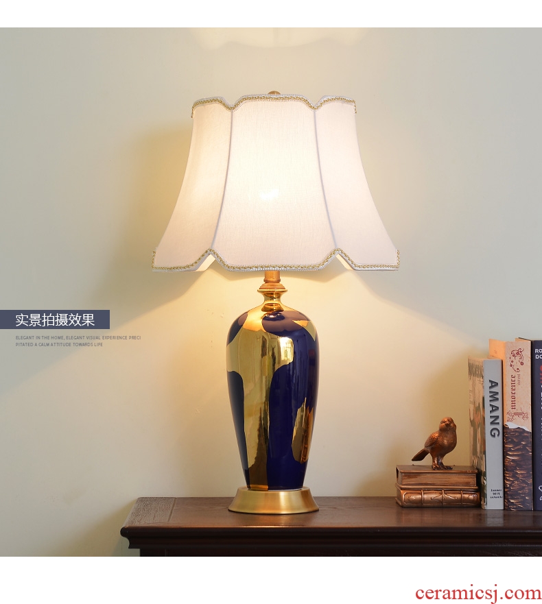 New Chinese style ceramic desk lamp Europe and the United States to restore ancient ways the study idea of bedroom the head of a bed warm villa decoration full copper lamp