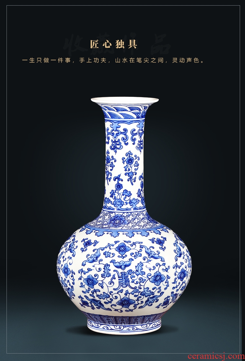 Jingdezhen ceramics imitation qianlong hand - made Chinese style restoring ancient ways is blue and white porcelain vase wine sitting room adornment is placed