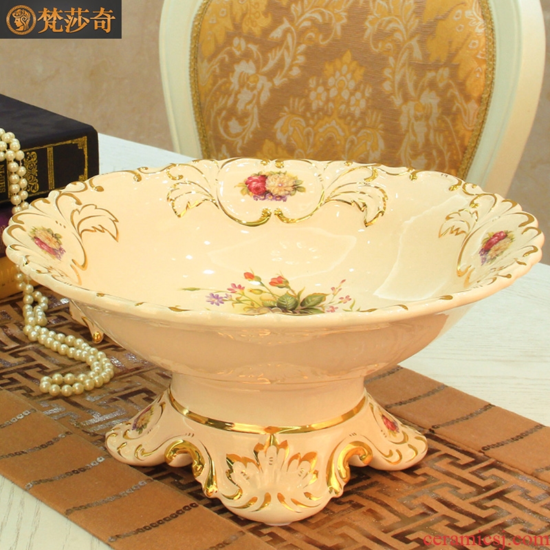 Vatican Sally 's European compote 2018 new key-2 luxury large ceramic fruit bowl sitting room adornment furnishing articles wedding gift