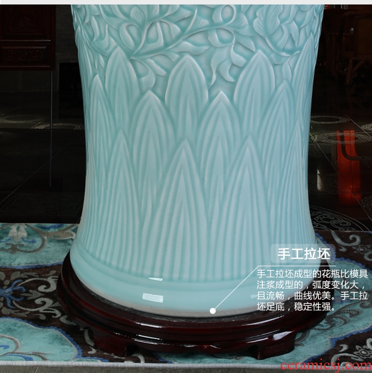 Blue and white porcelain of jingdezhen ceramics landing big vase sitting room adornment is placed hand - made ceramic vase furnishing articles - 602312829806