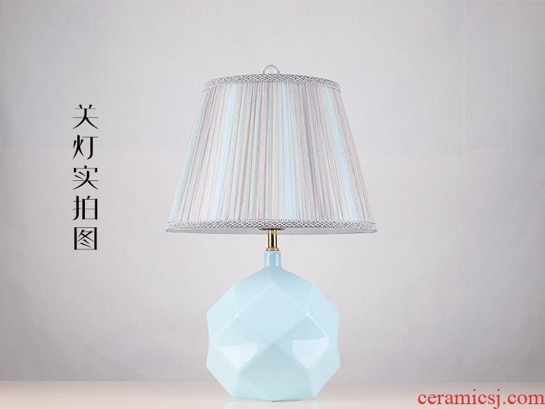 Light and decoration ceramics lamp decoration lamp is contracted and I American art desk lamp of bedroom the head of a bed the idea of sitting room lamps and lanterns