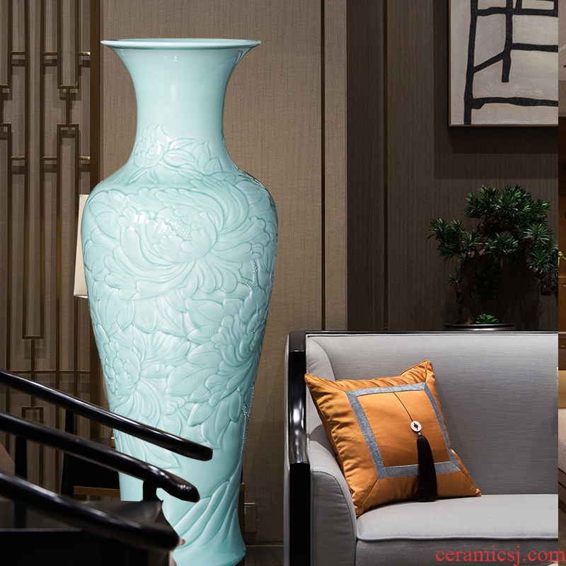 Jingdezhen ceramic shadow carving large vase furnishing articles Chinese style living room floor vase decoration hotels high - grade decoration