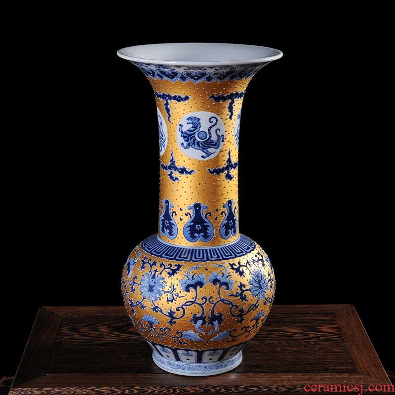 Jingdezhen ceramics gold hand - made vases, flower receptacle emperor bottles of modern household handicraft furnishing articles