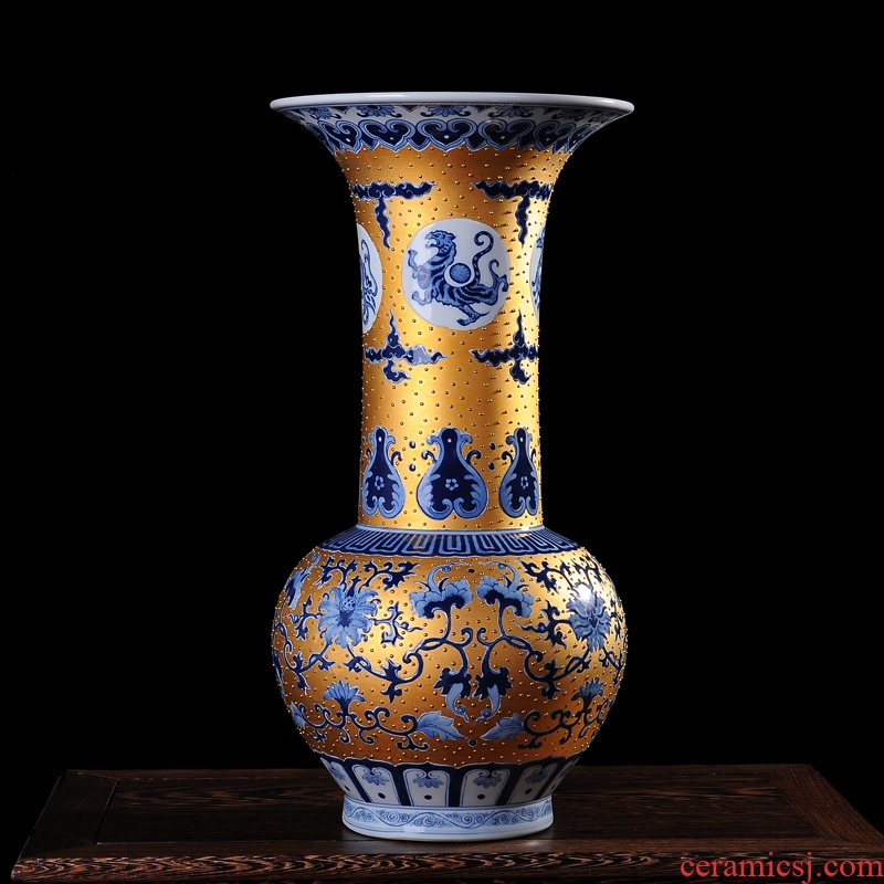 Jingdezhen ceramics gold hand - made vases, flower receptacle emperor bottles of modern household handicraft furnishing articles