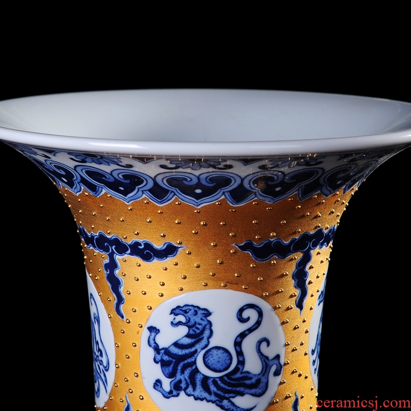 Jingdezhen ceramics gold hand - made vases, flower receptacle emperor bottles of modern household handicraft furnishing articles