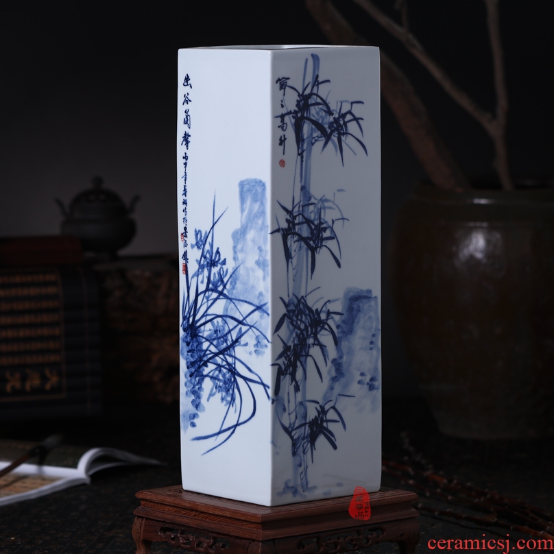 Famous master of jingdezhen ceramics blue - and - white hand - made by patterns square vase flowers sitting room place the study