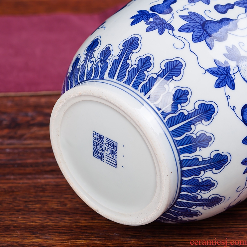 Jingdezhen ceramics hand - made antique Chinese blue and white porcelain vase furnishing articles contracted household act the role ofing is tasted the sitting room of handicraft