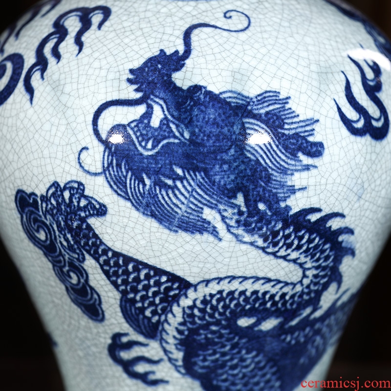 Jingdezhen ceramics dragon playing pearl blue and white porcelain vases, flower arrangement furnishing articles furnishing articles archaize sitting room of the new Chinese style