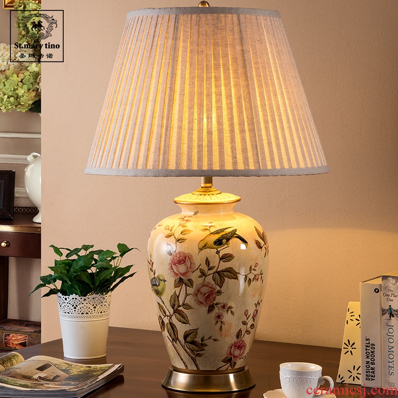 European ceramic desk lamp retro desk lamp of bedroom the head of a bed american-style villa living room study all copper ceramic desk lamp of flowers and birds