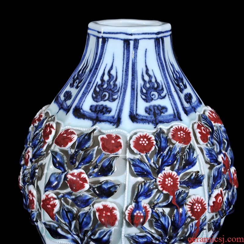 Jingdezhen ceramics imitation yuan and Ming blue and white youligong carved gourd bottle fashionable household decorative furnishing articles