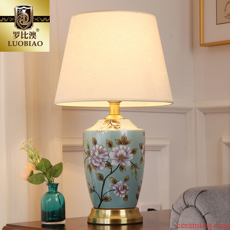 Desk lamp of bedroom nightstand lamp creative adjustable romantic contracted sitting room room warm warm light of new Chinese style ceramic lamp