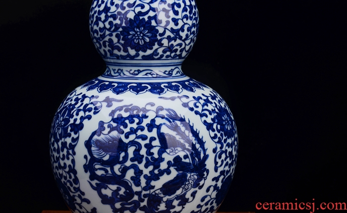 Jingdezhen blue and white gourd archaize ceramics porcelain vase living room TV ark place to live in arts and crafts