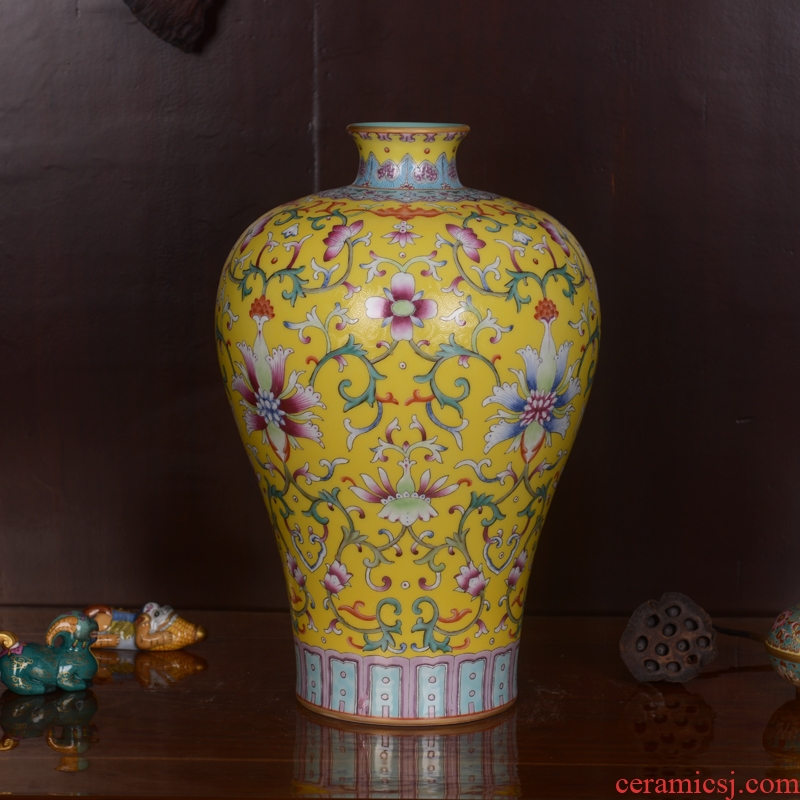 Jingdezhen ceramics high-grade hand-painted archaize end of qianlong emperor huang mei bottle vase home decoration craft furnishing articles in the living room
