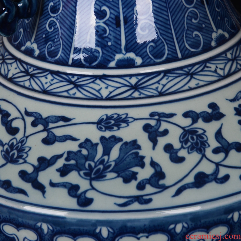 Jingdezhen porcelain vases, antique hand-painted porcelain ears around branch lotus bottle study crafts are sitting room