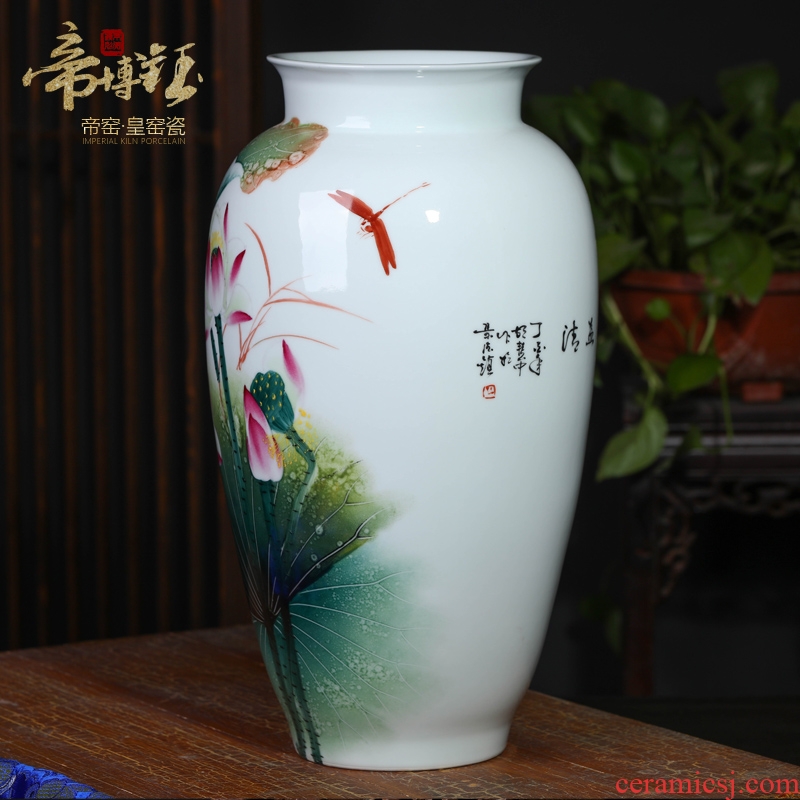 Jingdezhen ceramics hu master all hand-painted famille rose fragrant lotus vase home sitting room adornment is placed