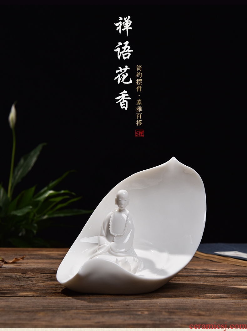 Oriental soil dehua white porcelain sculpture art furnishing articles ceramic decoration/ChanYu floral D46-033