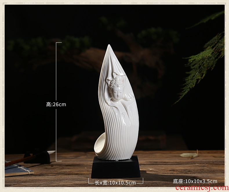 The east mud dehua white porcelain porcelain carving art creative ceramic craft gifts zen study home furnishing articles