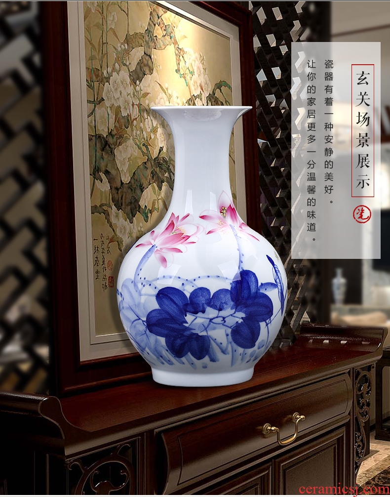 Jingdezhen ceramics hand - made of blue and white porcelain vases, flower arrangement furnishing articles furnishing articles antique Chinese style porch sitting room decoration