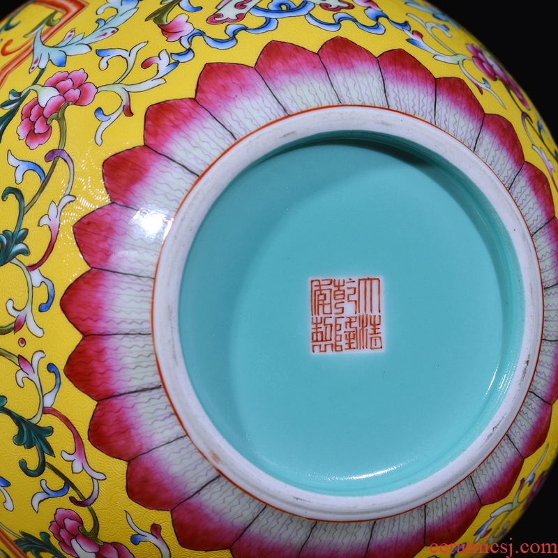 Jingdezhen ceramics imitation qing qianlong yellow scramble for colour live big flower vase sitting room home furnishing articles