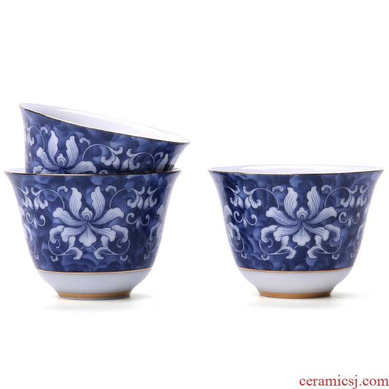 Thyme tang ceramics icing on the cake of blue and white porcelain teacup kung fu tea master cup white jade porcelain sample tea cup single CPU