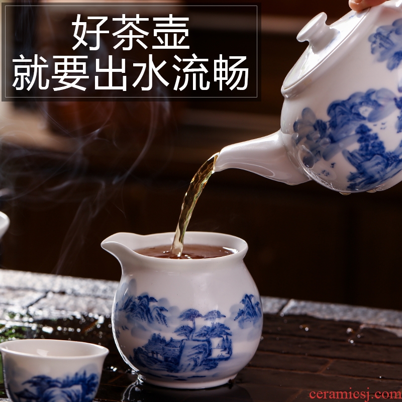 Jingdezhen ceramic hand-painted porcelain kung fu tea set manual tea single pot of pu-erh tea tea kettle with tea