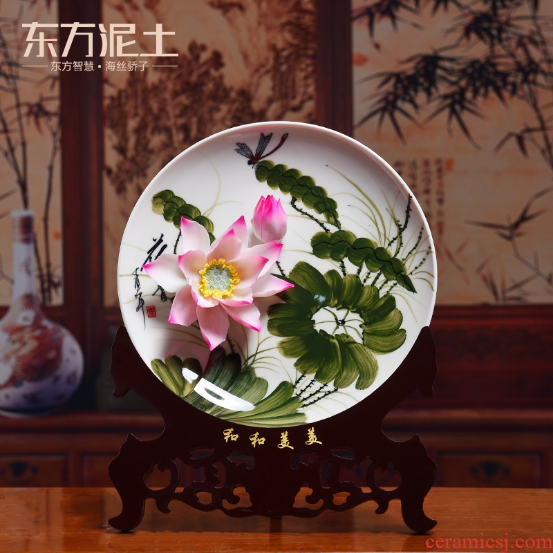 Oriental clay ceramic 12 inches hand-painted porcelain lotus hang dish sat TV ark wine partition plate household decoration