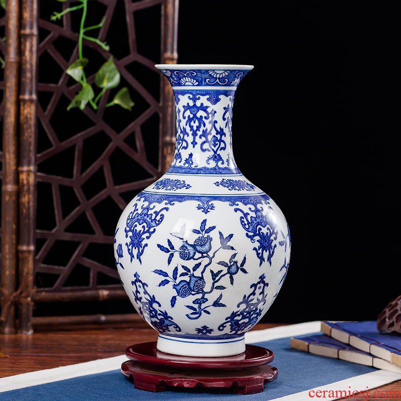 Jingdezhen ceramics antique blue and white porcelain vases, flower, modern home sitting room TV ark, crafts