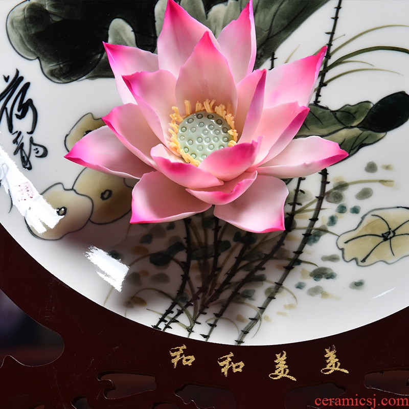 Oriental clay ceramic 12 inches hand-painted porcelain lotus hang dish sat TV ark wine partition plate household decoration