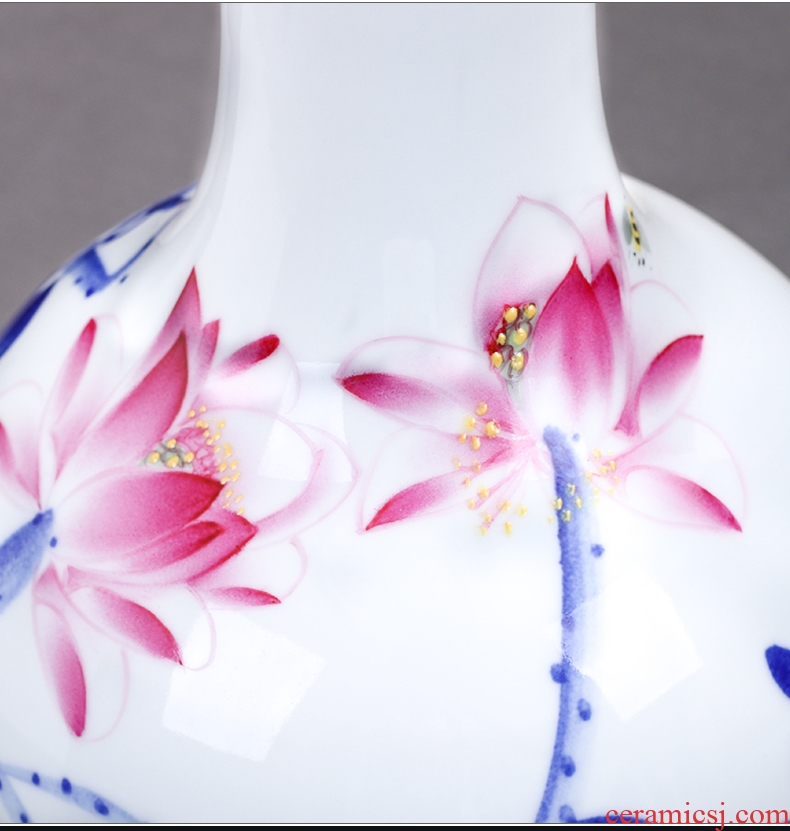 Jingdezhen ceramics hand - made of blue and white porcelain vases, flower arrangement furnishing articles furnishing articles antique Chinese style porch sitting room decoration