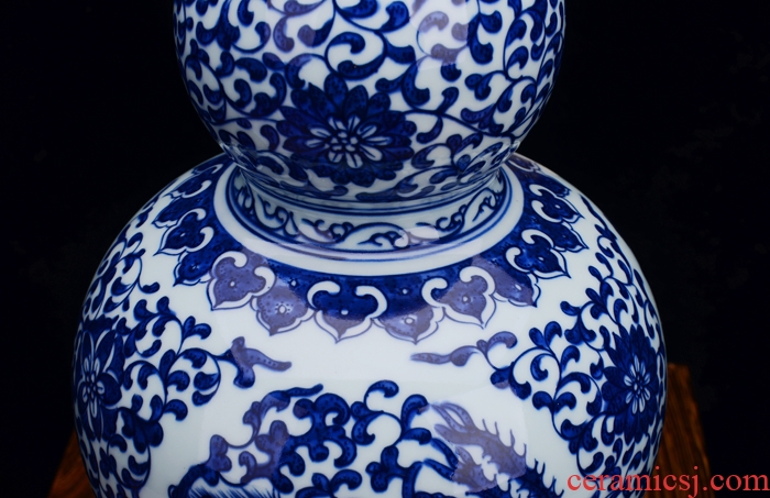 Jingdezhen blue and white gourd archaize ceramics porcelain vase living room TV ark place to live in arts and crafts