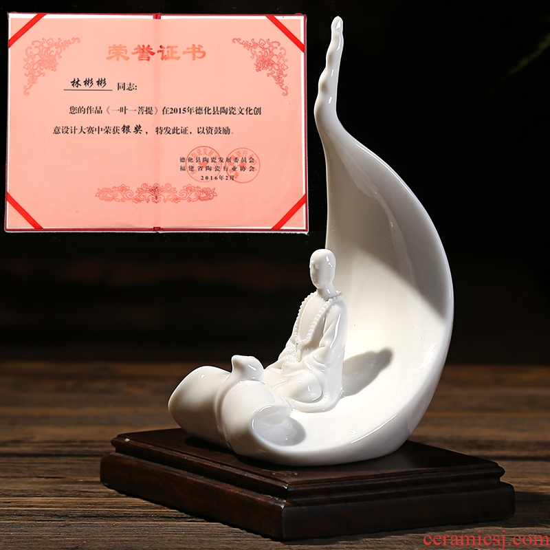 The east mud dehua white porcelain art creative zen ceramic arts and crafts decorative furnishing articles/a bodhi leaf