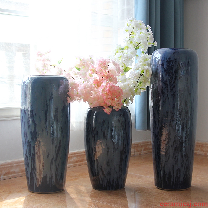 Ceramic floor big vase vase color glaze up in modern European sitting room hotel villa place big vase