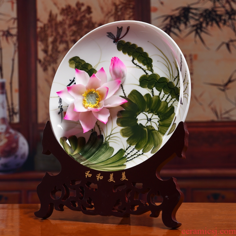 Oriental clay ceramic 12 inches hand-painted porcelain lotus hang dish sat TV ark wine partition plate household decoration