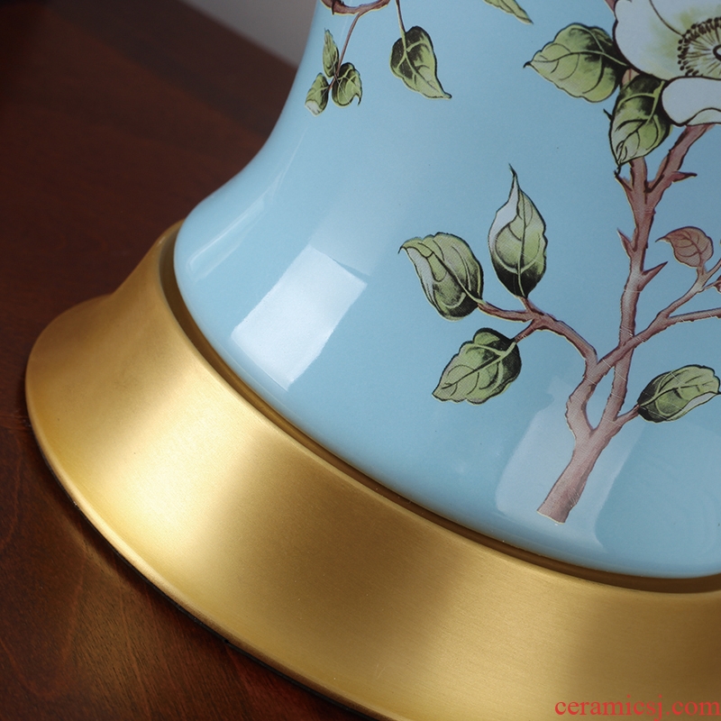 American atmospheric rural retro contracted sitting room bedroom berth lamp of jingdezhen hand-painted ceramic flower decoration