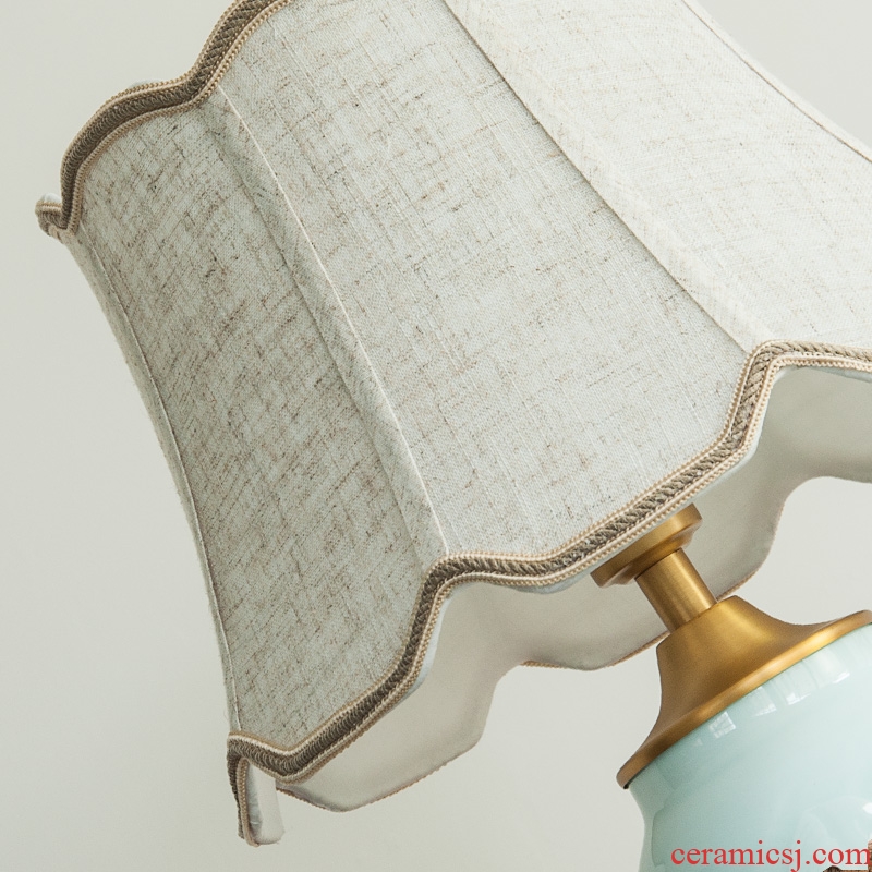 The Desk lamp of bedroom the head of a bed of modern American contracted copper decoration ceramics study hotel guest room Desk lamp sitting room 1053