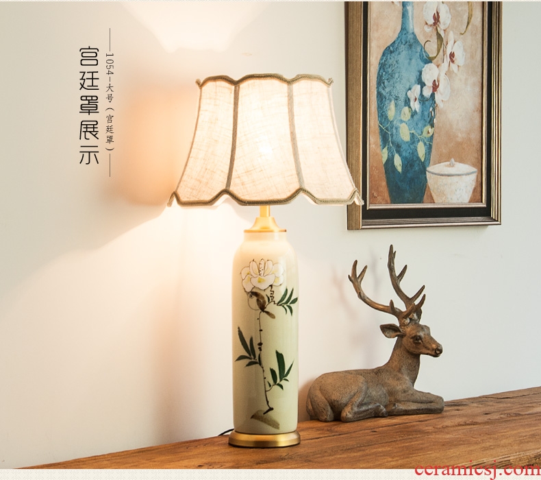 Now, new Chinese style desk lamp of bedroom the head of a bed full of copper ceramic hand - made flowers to decorate the sitting room the study desk lamp, 1054