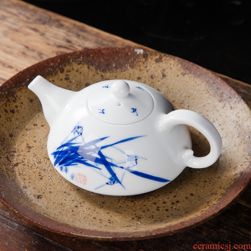 Jingdezhen ceramics small single pot of tea is the teapot tea to hand-painted with cover the manual effort of blue and white porcelain tea set