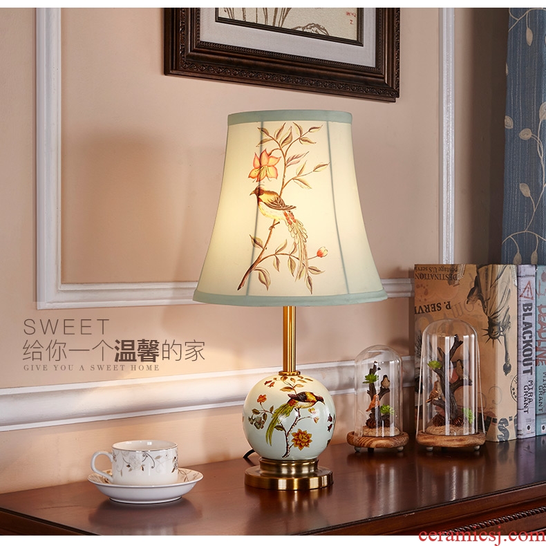 Doren European - style lamp lamp of bedroom the head of a bed, a warm light simple modern ceramic lamp sweet new romantic marriage room