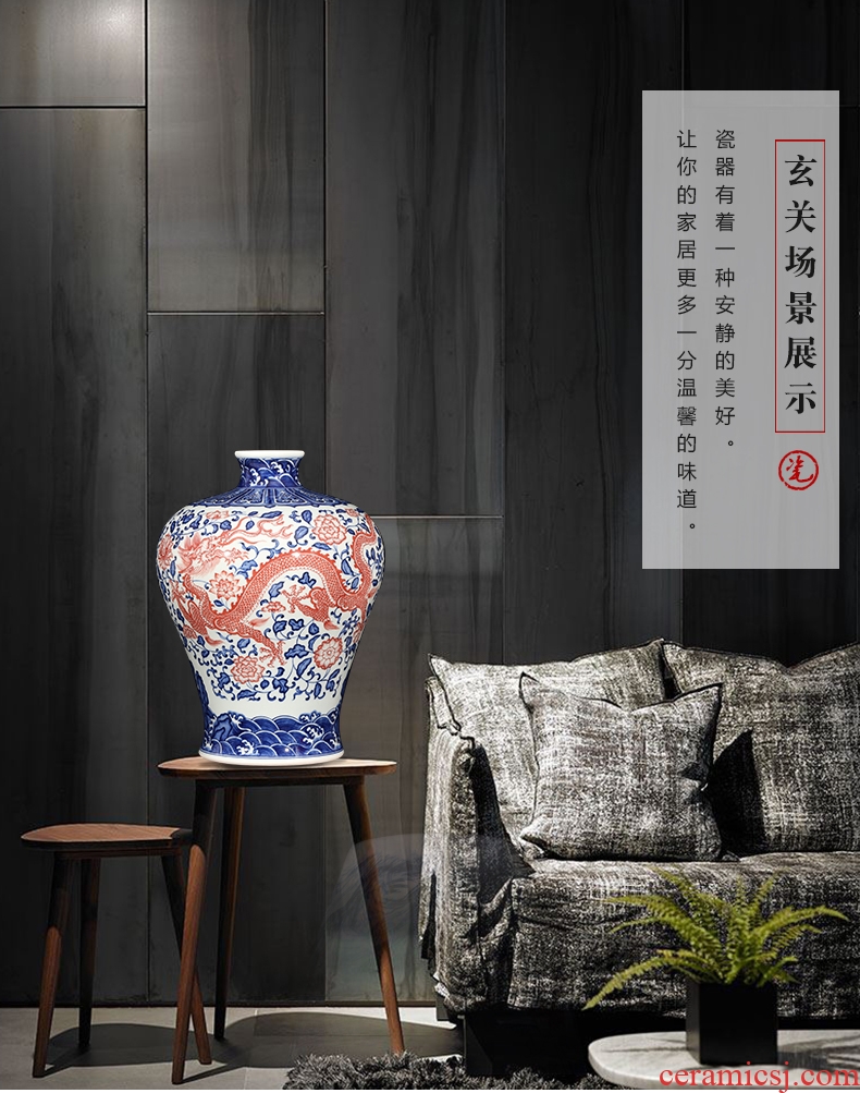 Jingdezhen ceramics imitation qianlong hand - made dragon pattern of blue and white porcelain vase flower arranging the new Chinese rich ancient frame is placed in the living room
