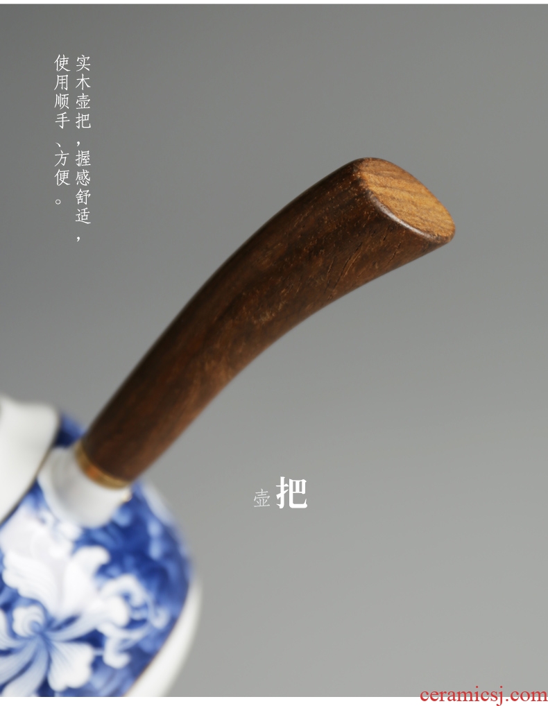 Is good source side of blue and white porcelain pot of ceramic wooden handle teapot kung fu tea tea teapot household size