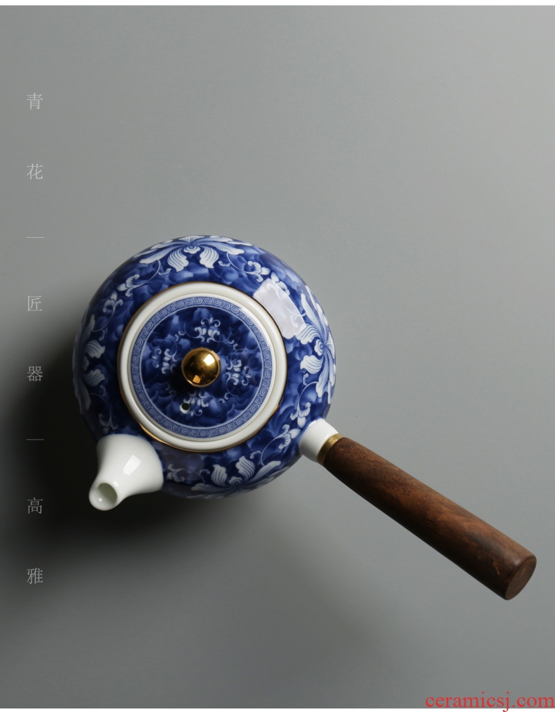 Is good source side of blue and white porcelain pot of ceramic wooden handle teapot kung fu tea tea, domestic large CiHu