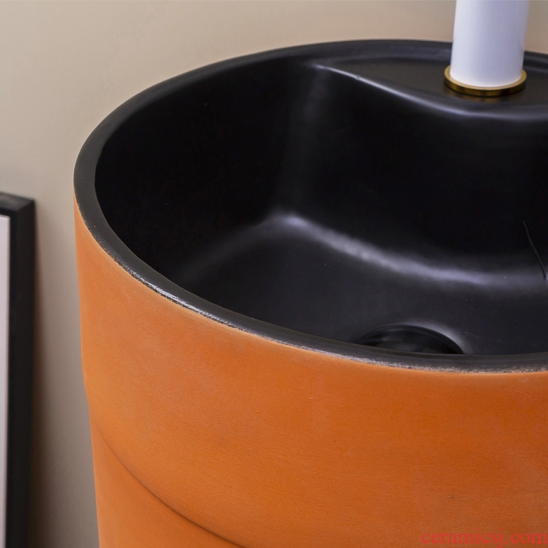 The Nordic ceramic one pillar basin simple small family floor type lavatory is suing toilet lavabo orange
