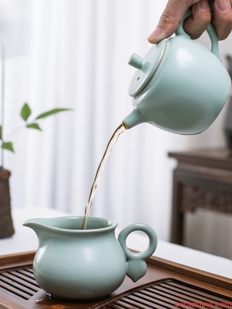And your up tea set of jingdezhen tea service ceramics slicing a complete set of kung fu tea kettle and tea pet cup