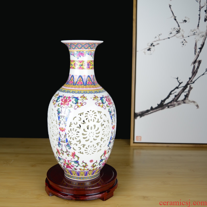 Blue and white porcelain of jingdezhen ceramics powder enamel vase creative Chinese style restoring ancient ways is sitting room ark, home furnishing articles