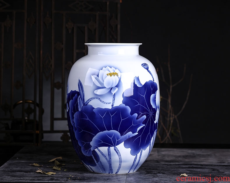 Jingdezhen ceramic blue and white porcelain dragon pattern of large vases, decorative arts and crafts porcelain sitting room of Chinese style household furnishing articles - 538305850181
