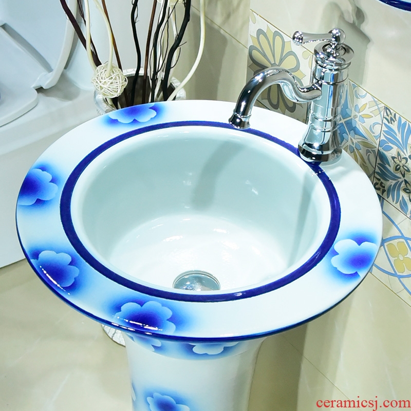 The Lavatory toilet pillar basin integrated is suing balcony sink ceramic art basin floor for wash gargle