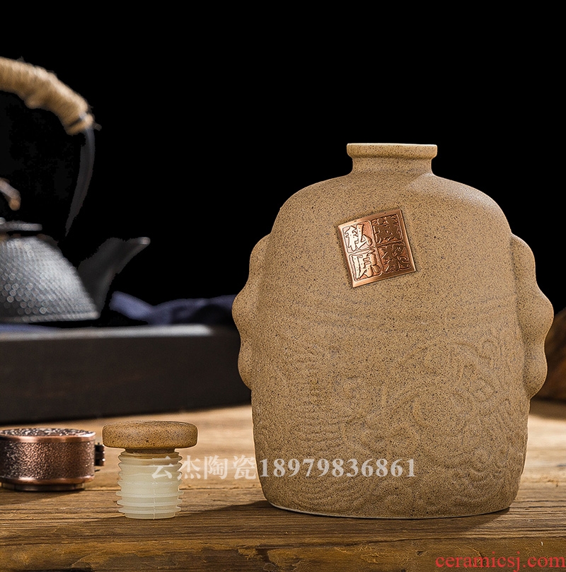 Jingdezhen ceramic jars 5 jins of the packed mercifully wine jars porcelain jar sealing household hip ochre bottle